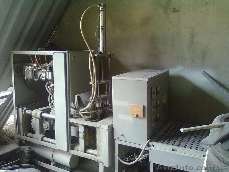 Выдувная машина полуавтомат, пет бутылки 450 шт час. Б у полуавтомат - <ro>Изображение</ro><ru>Изображение</ru> #1, <ru>Объявление</ru> #794376