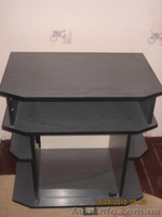 Продается тумбочка под телевизор - <ro>Изображение</ro><ru>Изображение</ru> #2, <ru>Объявление</ru> #29736