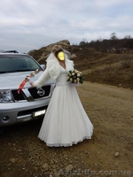 Продам нежное свадебное платье украшенное камнями сваровски - <ro>Изображение</ro><ru>Изображение</ru> #2, <ru>Объявление</ru> #894382