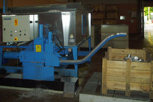 Брикетировочный пресс для металлической стружки