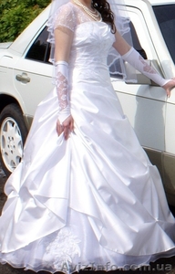 красивейшее свадебное платье !!! - <ro>Изображение</ro><ru>Изображение</ru> #5, <ru>Объявление</ru> #185480
