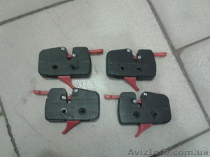 Продам запчасти на коляску Saturn