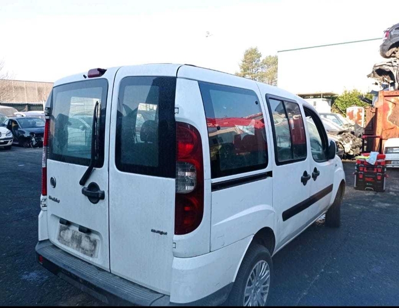 В розборі автомобіль Фіат Добло 2007 1,9 року, в наявності багато запчастин,за д - <ro>Изображение</ro><ru>Изображение</ru> #3, <ru>Объявление</ru> #1723923